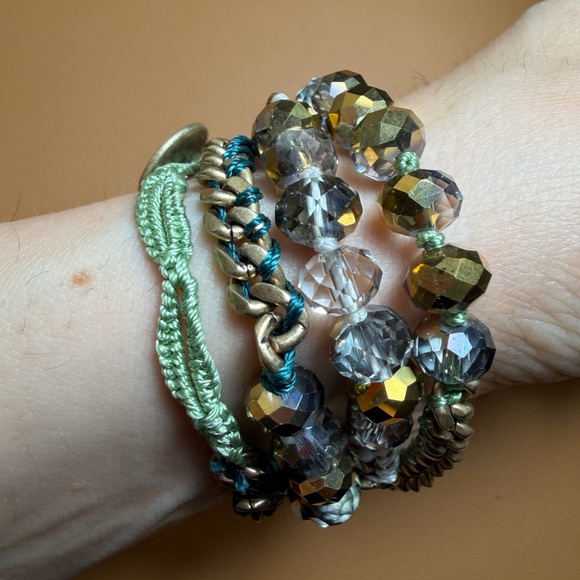 CHLOE + ISABEL Green Gold Multi-Wrap Bracelet - Picture 2 of 9